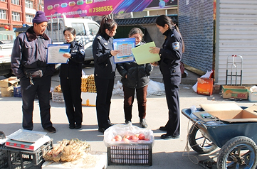 子洲县公安局出入境管理大队开展出入境法律法规宣传活动