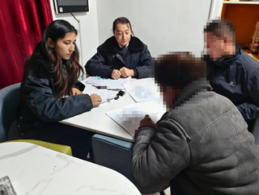 八旬残疾老人足不出户完成立案！  岳普湖县人民法院“上门服务”暖了民心